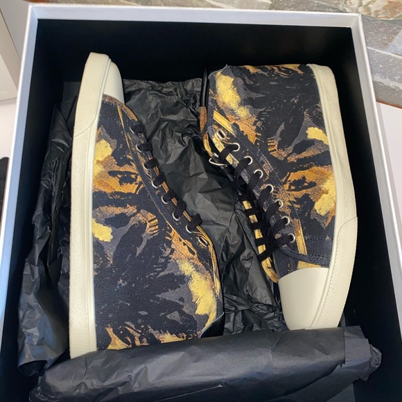 CELINE Menās High Top Sneakers - Picture 10 of 10